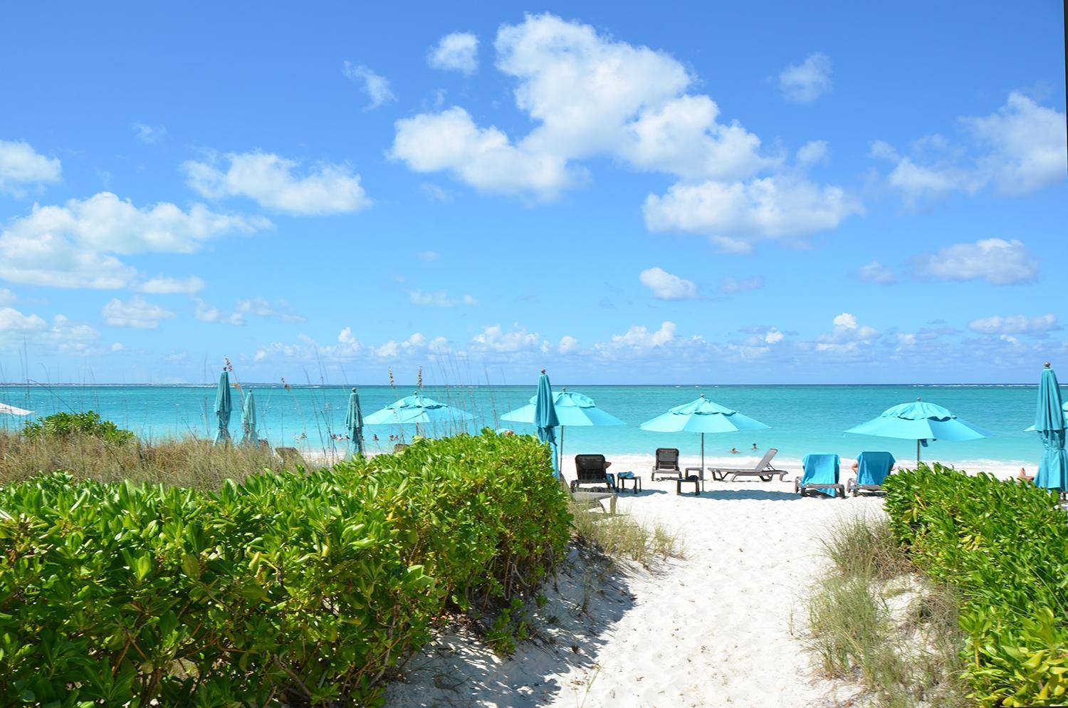 Sibonne Beach Hotel Grace Bay Exterior foto