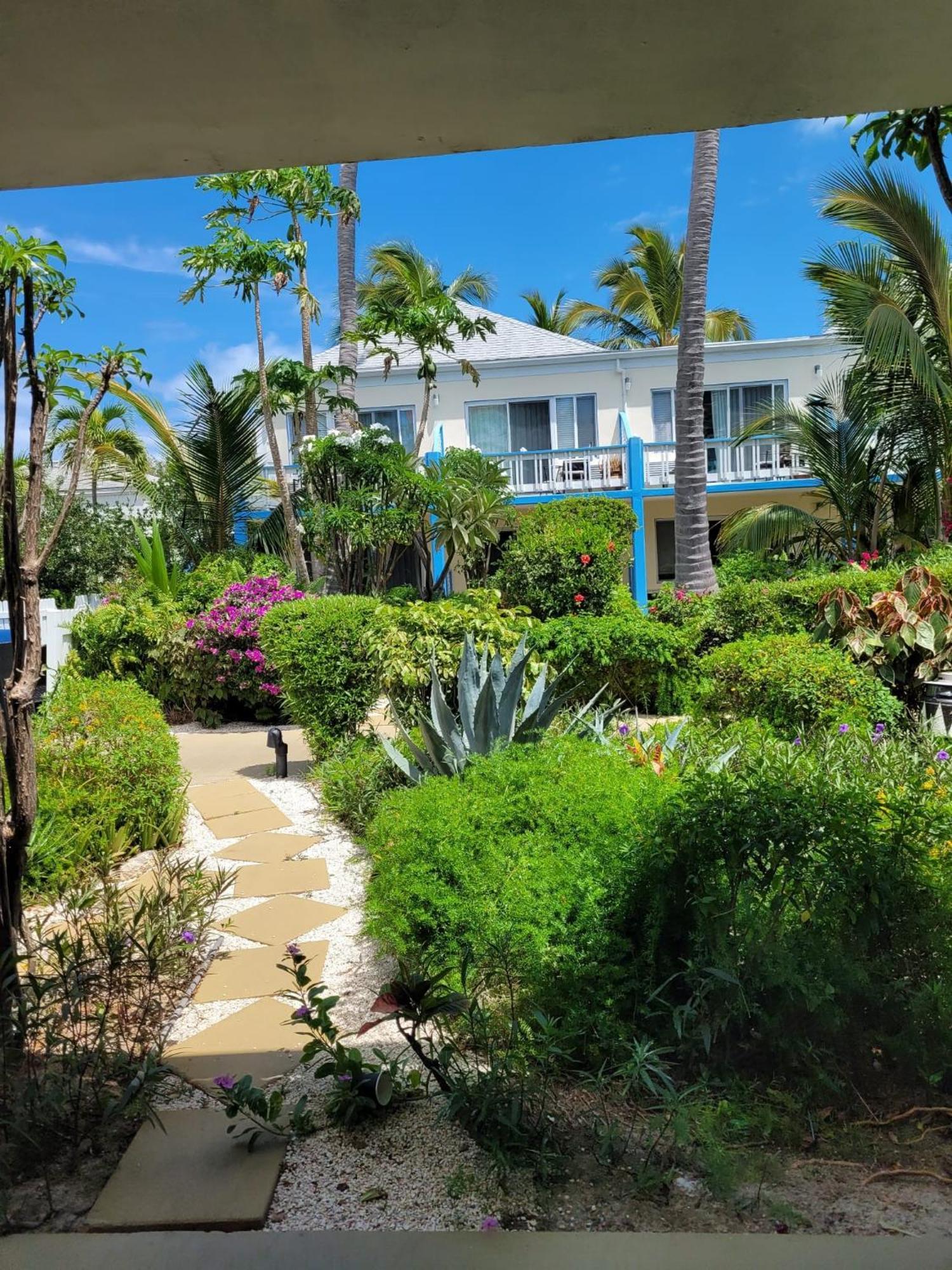 Sibonne Beach Hotel Grace Bay Exterior foto